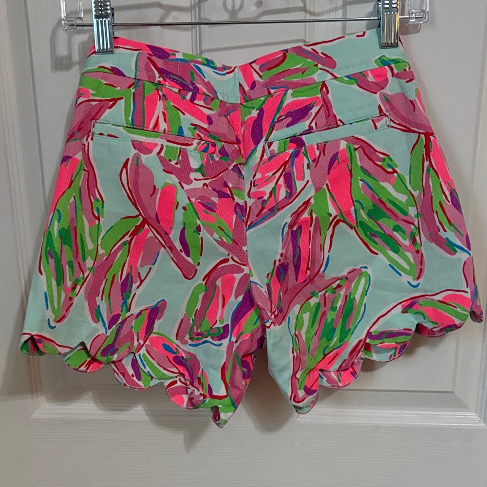 Lilly Pulitzer Women's Scallop Hem Printed Shorts - Mint with Pink & Green - Picture 4 of 9